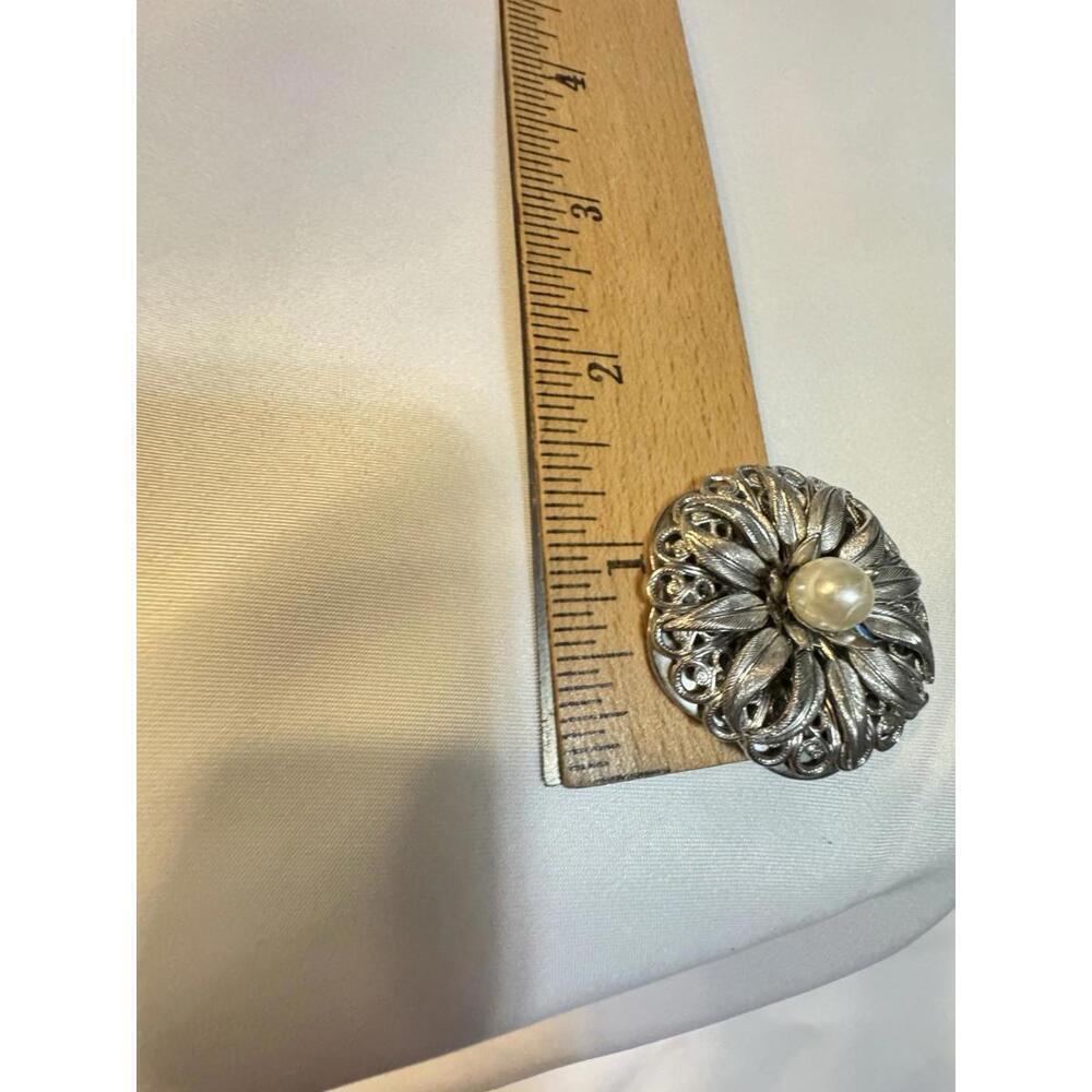 Vintage Jewelry LIEBA USA Scarf Clip Flower Faux Pearl Filigree Silver Tone